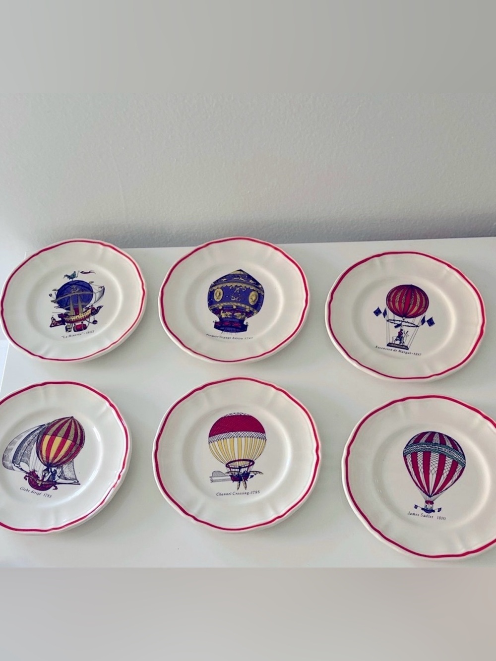 Vintage Set of 6 hand painted desserts plates & Red Trim Hot Air Balloon Motif